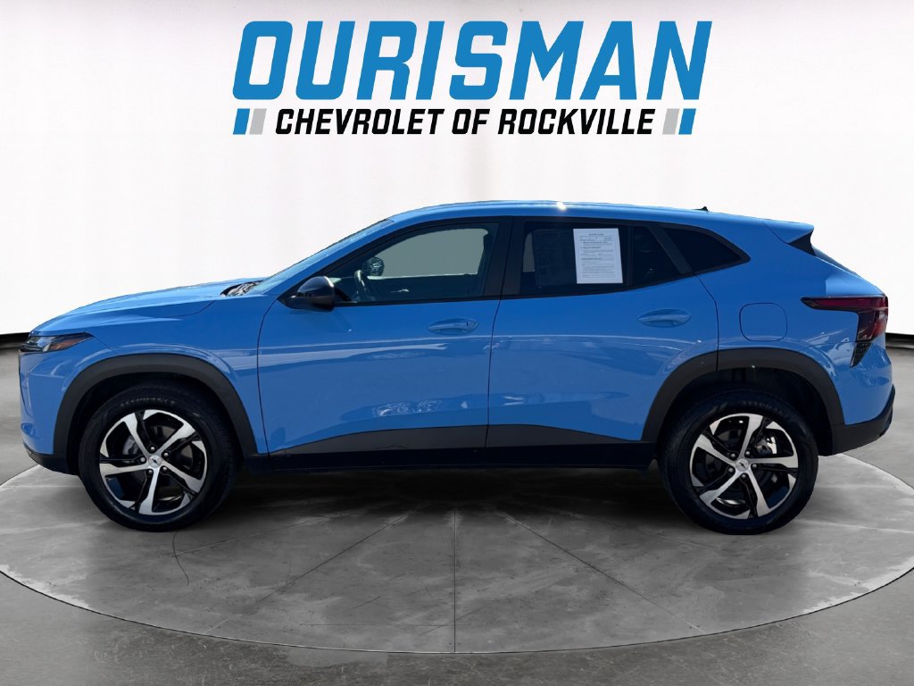 Used 2024 Chevrolet Trax RS FWD image 3