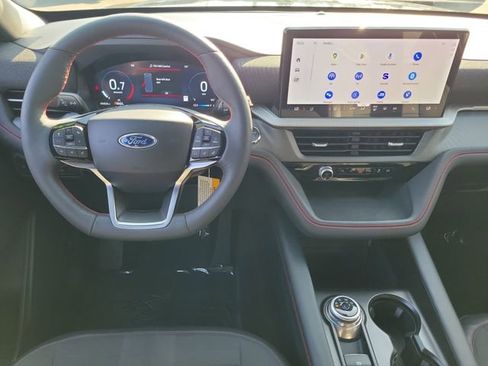 Used 2026 Ford Explorer ST-Line w/ ST-Line Street Pack RWD image 4