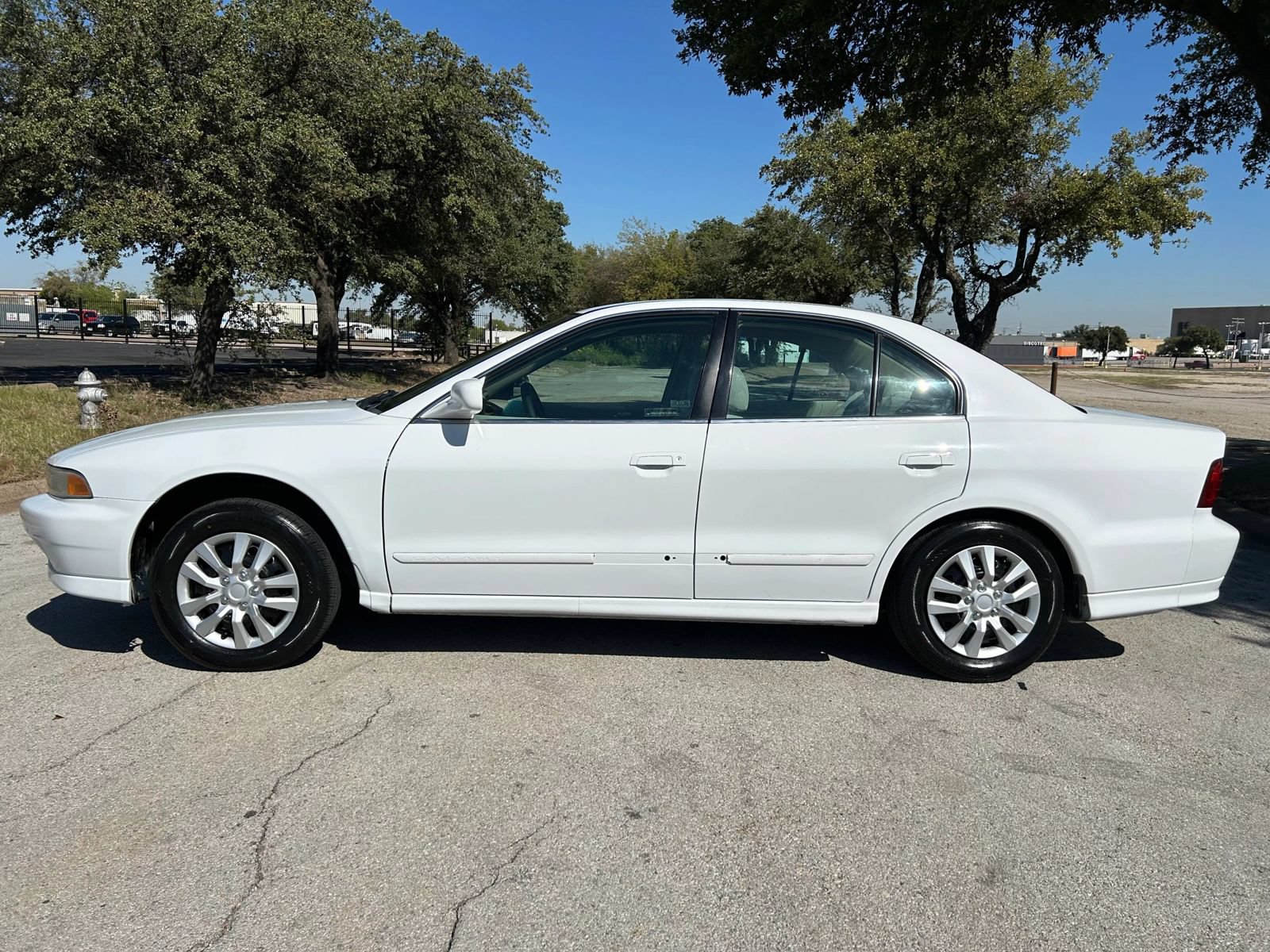 Used 2000 Mitsubishi Galant ES FWD image 3