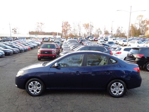 Used 2010 Hyundai Elantra GLS image 8