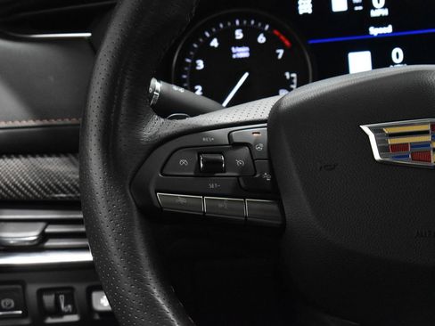 Certified 2023 Cadillac XT4 Sport image 8