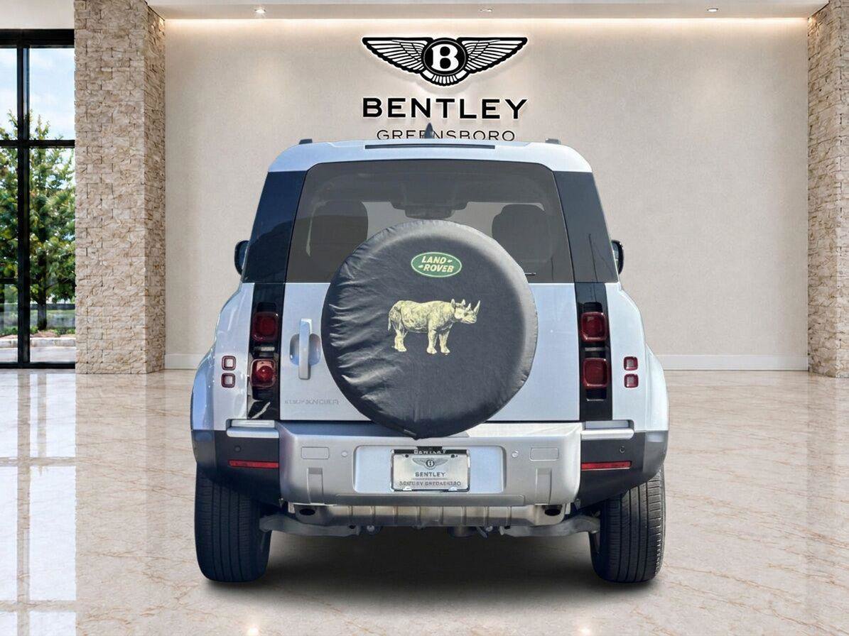 Used 2024 Land Rover Defender 110 S AWD/4WD image 4