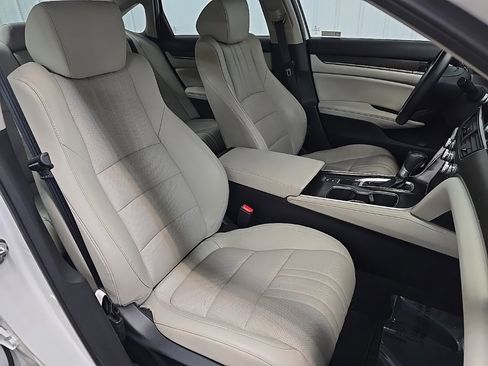 Used 2018 Honda Accord EX-L image 15