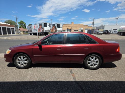 Used 2000 Toyota Avalon FWD image 4