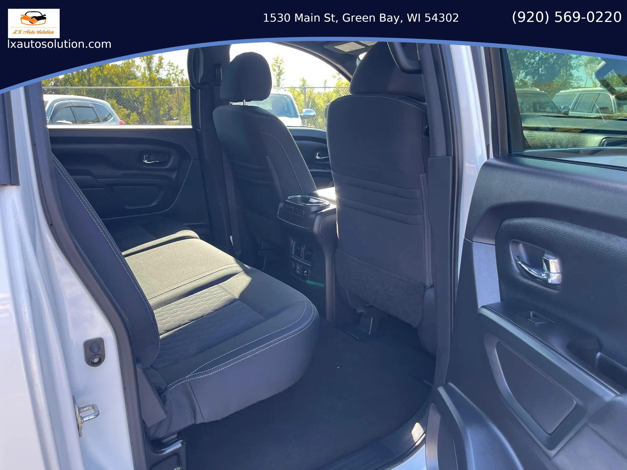 Used 2019 Nissan Titan SV w/ SV Convenience Package AWD/4WD image 22
