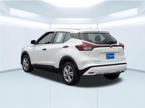 Used 2024 Nissan Kicks S FWD image 4