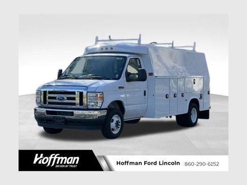 New 2024 Ford E-450 and Econoline 450 Super Duty w/ Power Windows & Locks Group RWD image 1