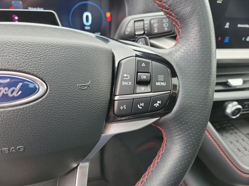 Certified 2025 Ford Explorer ST AWD/4WD image 7