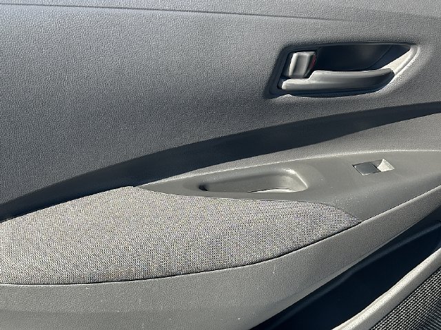 Used 2023 Toyota Corolla LE FWD image 19