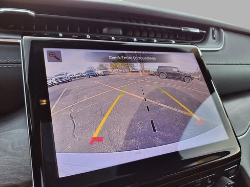 New 2025 Jeep Grand Cherokee Limited image 6