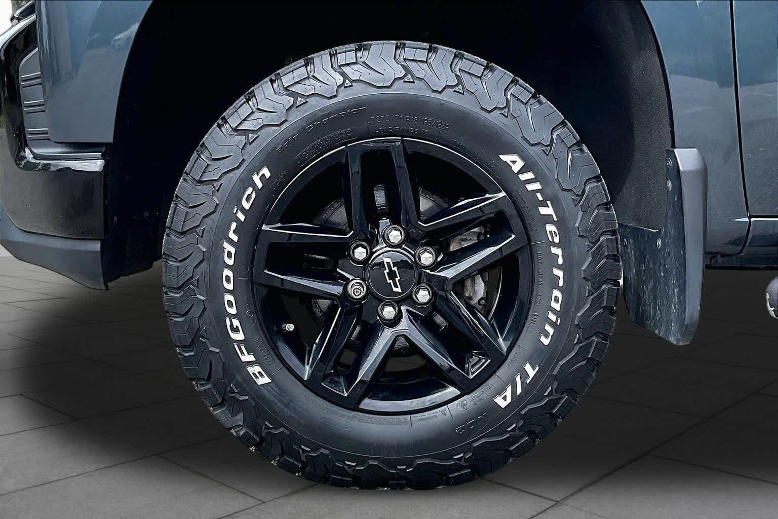 Used 2019 Chevrolet Silverado 1500 LT Trail Boss AWD/4WD image 11