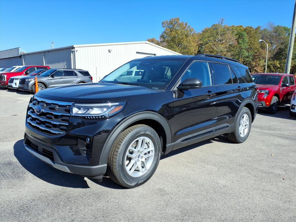 New 2026 Ford Explorer Active w/ Active Comfort Package RWD image 1
