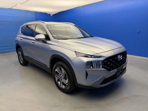 Used 2023 Hyundai Santa Fe SEL AWD/4WD image 2