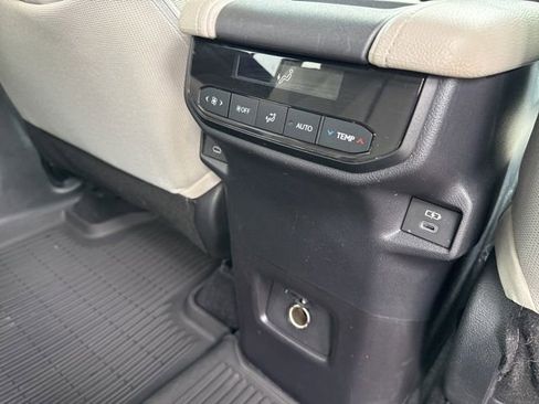 Used 2025 Toyota Grand Highlander FWD image 20
