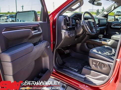 New 2025 Chevrolet Silverado 1500 RST AWD/4WD image 30