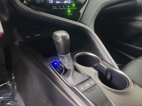 Used 2024 Toyota Camry SE image 35