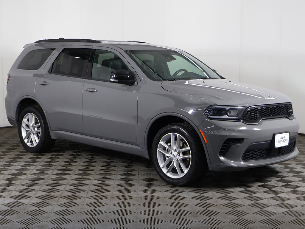 Used 2025 Dodge Durango GT AWD/4WD image 2