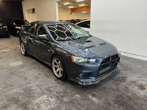 Used 2008 Mitsubishi Lancer Evolution GSR AWD/4WD image 2