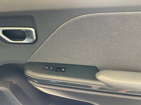 Used 2025 Kia K4 EX image 18