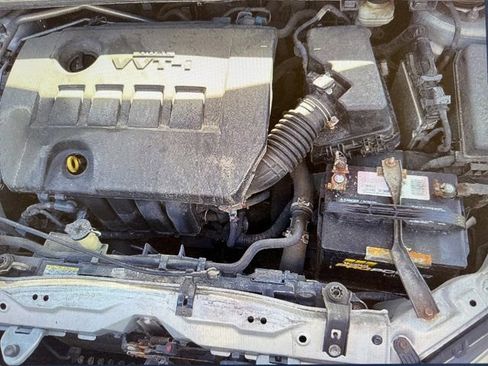 Used 2016 Toyota Corolla LE FWD image 14