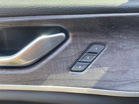 New 2025 Jeep Grand Cherokee L Limited w/ Luxury Tech Group II image 14