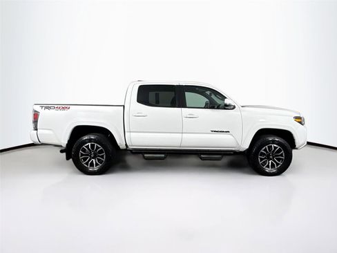 Certified 2021 Toyota Tacoma TRD Sport w/ Technology Package AWD/4WD image 9