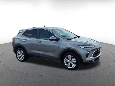 Used 2025 Buick Encore GX Preferred FWD image 2