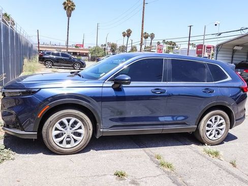 Used 2024 Honda CR-V LX image 4