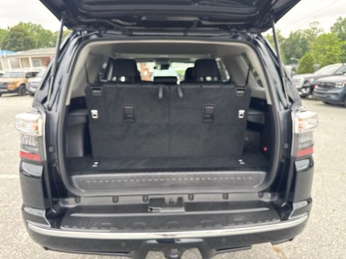 Used 2024 Toyota 4Runner Limited AWD/4WD image 31