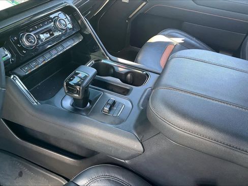 Used 2024 GMC Sierra 1500 AT4 w/ AT4 Premium Package image 15