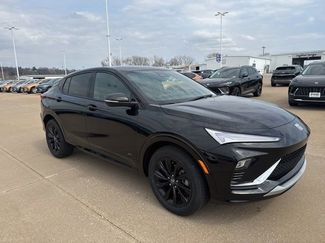 Used 2025 Buick Envista Sport Touring video 1