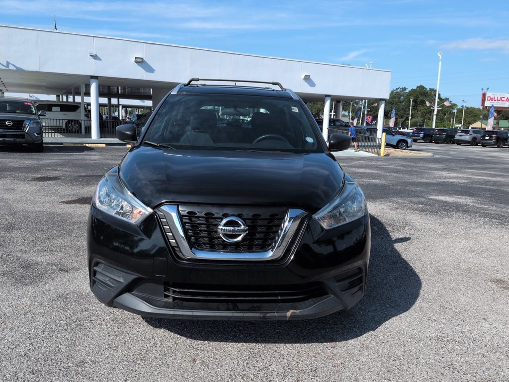 Used 2018 Nissan Kicks S FWD image 9