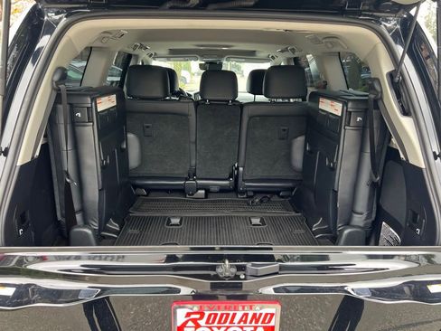 Used 2021 Toyota Land Cruiser AWD/4WD image 10
