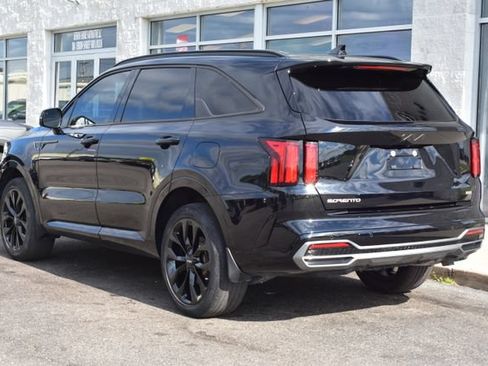 Used 2023 Kia Sorento EX AWD/4WD image 10