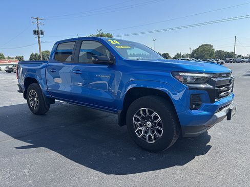 Used 2024 Chevrolet Colorado Z71 w/ Z71 Convenience Package 2 AWD/4WD image 2