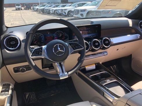 New 2026 Mercedes-Benz GLB 250 4MATIC image 16