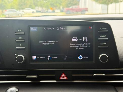 Used 2022 Hyundai Elantra SEL FWD image 16
