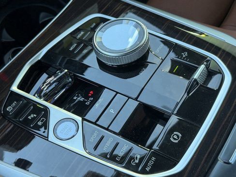 New 2026 BMW 330i xDrive Sedan w/ Premium Package AWD/4WD image 35