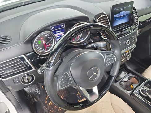 Used 2018 Mercedes-Benz GLE 350 image 4