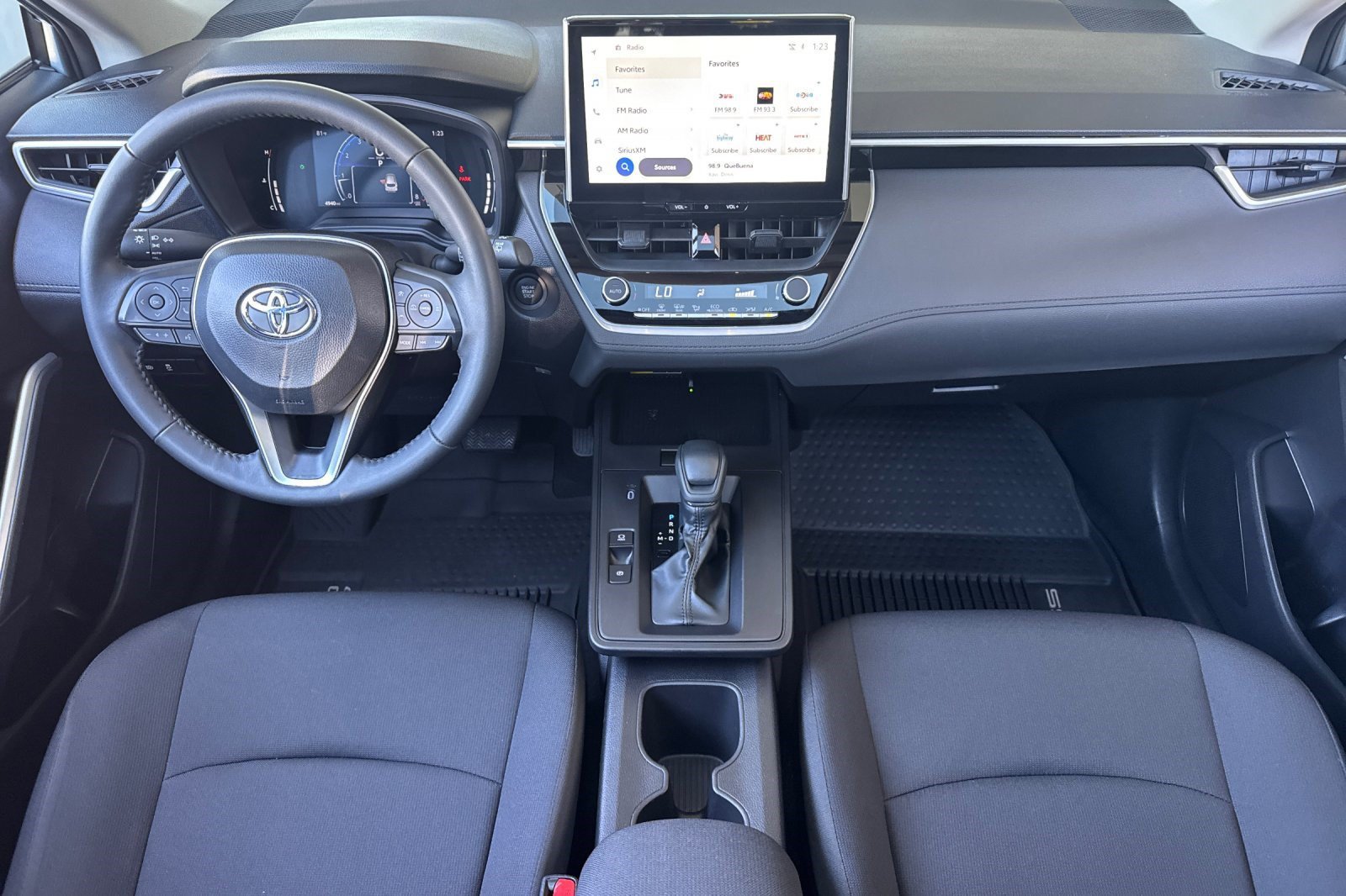 Used 2026 Toyota Corolla Cross LE w/ Moonroof Package FWD image 16