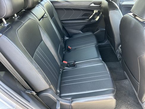 Used 2023 Volkswagen Tiguan SE R-Line FWD image 11