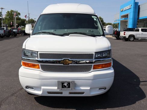 New 2025 Chevrolet Express 2500 Extended w/ Driver Convenience Package image 39