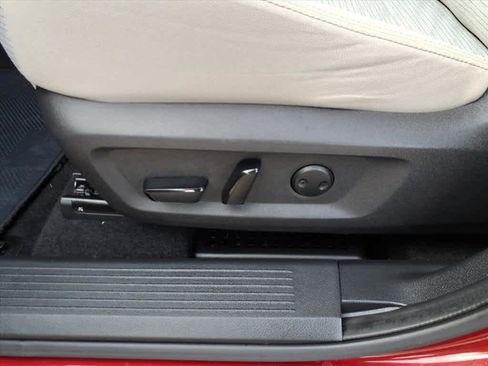 Certified 2023 Nissan Rogue SV image 17