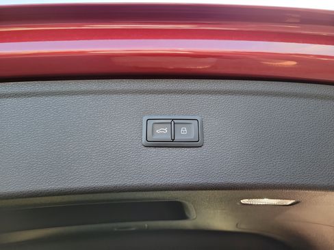 Used 2019 Audi Q5 2.0T Premium Plus w/ Premium Plus Package image 22