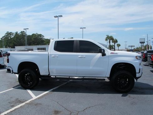 Used 2020 Chevrolet Silverado 1500 RST AWD/4WD image 2