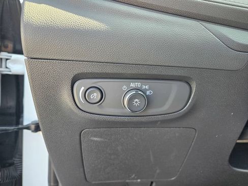 Used 2025 Buick Encore GX Preferred FWD image 19