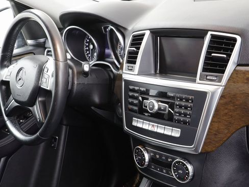 Used 2014 Mercedes-Benz ML 350 4MATIC image 23