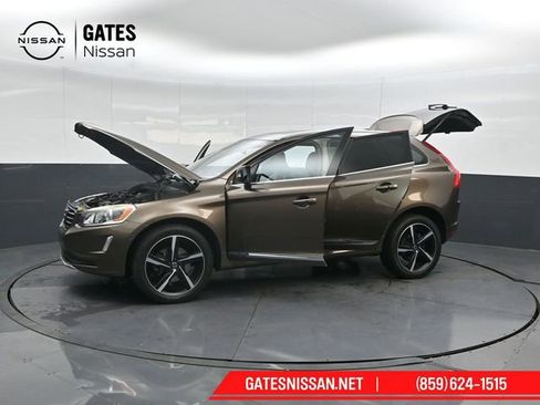 Used 2015 Volvo XC60 T5 w/ Proximity Package image 53