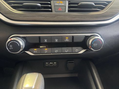 Used 2026 Nissan Altima 2.5 SV FWD image 17