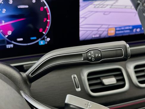 Certified 2025 Mercedes-Benz GLE 350 4MATIC image 18